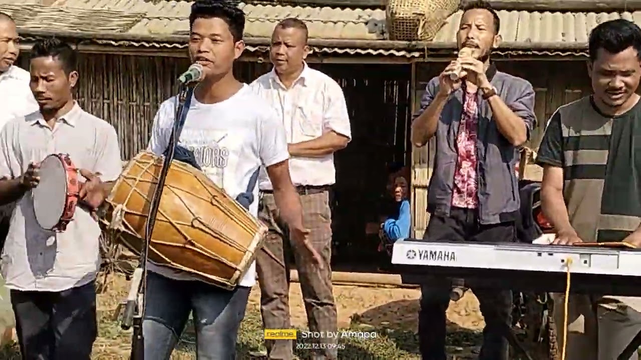 Dotdrongrangko dokatbo..... Bazar preaching Rongrong bazar