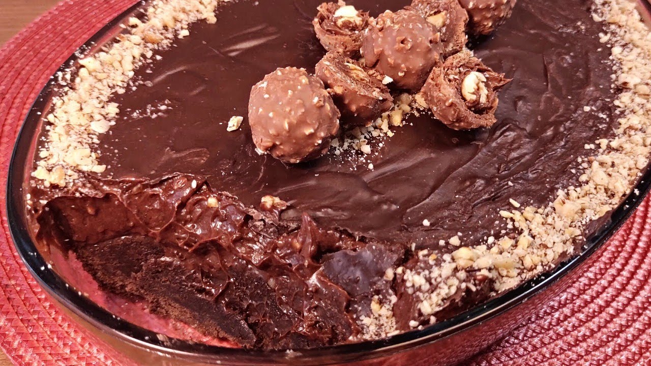 FERRERO ROCHER ПАСХАЛЬНОЕ ЯЙЦО на блюде с основой для пирожных | ОТЛИЧНЫЙ десерт на Пасху!
