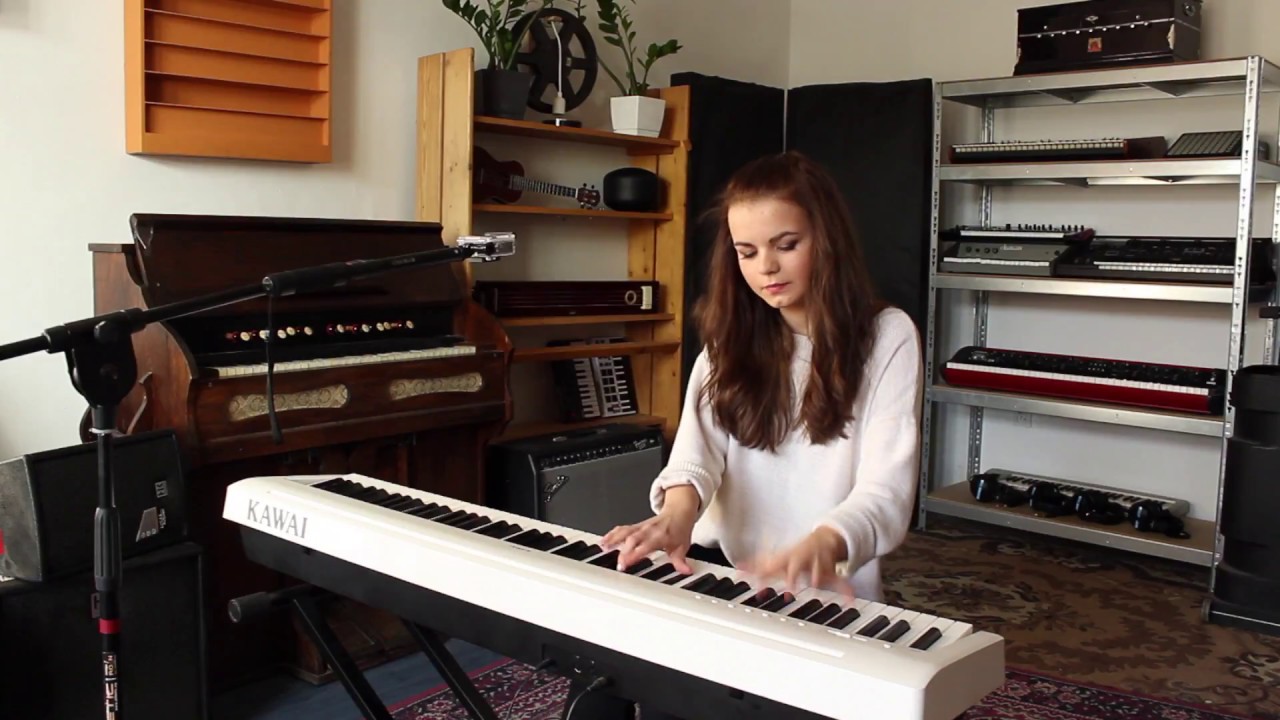 Yann Tiersen -  Rue Des Cascades (piano version)