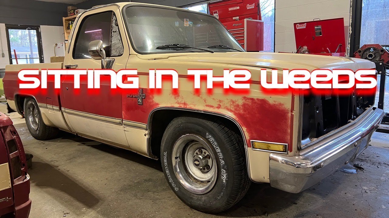 Rear axle flip and shackles on a 1987 Chevy R10 Squarebody. Project 