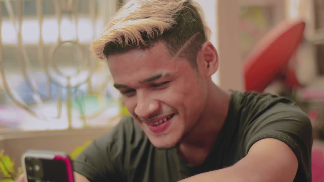 Myanmar short film(မင္းရင္ဘတ္ထဲမွာသူရွိရင္မင္းနဲ႔သူနဲ႔ကနီးနီးေလး)❤️🙈#umarfaizal#viral#myanmar