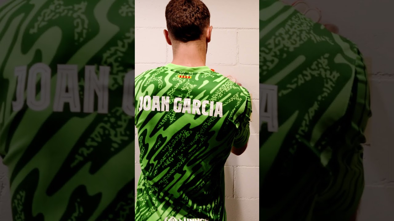 Joan Garcia &eacute;s culer. And he's ready for the showtime 🧤