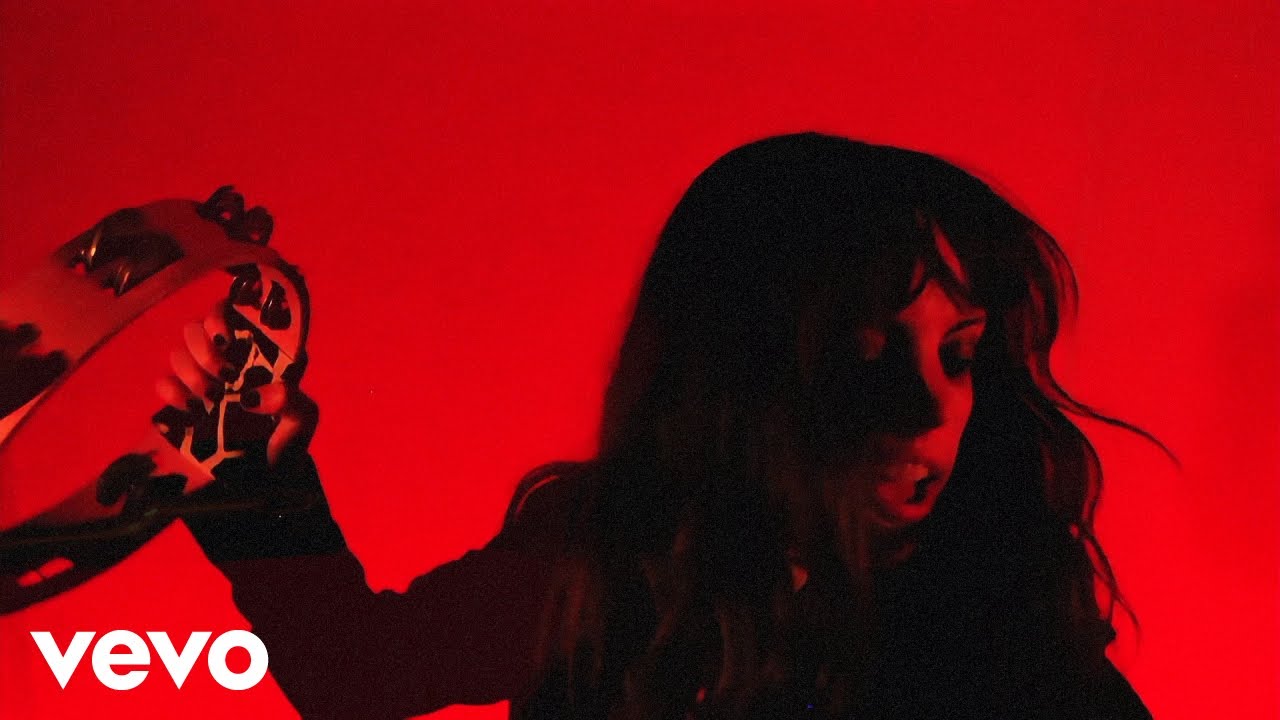 Bonny - What Are You Doing? (Official Music Video)