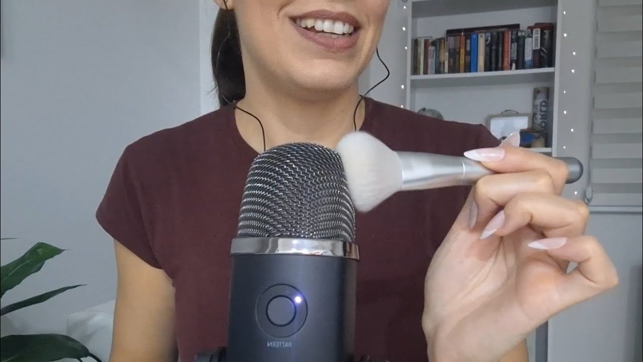 Moj prvi ASMR video 🍀 | My first ASMR video, tapping and brushing for sleep