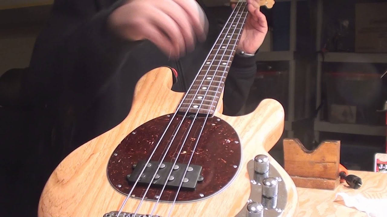 Регулировка анкера бас-гитары MusicMan Sting Ray