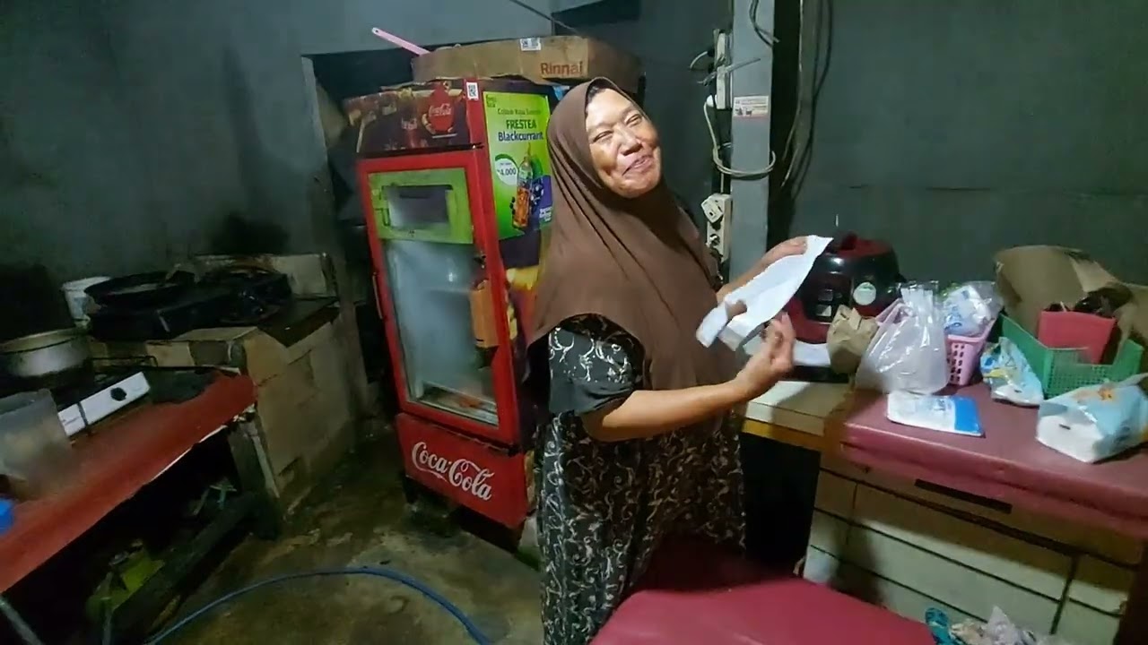 SALAH SATU WARUNG NASI SUNDA TERENAK !! INDONESIAN STREET FOOD