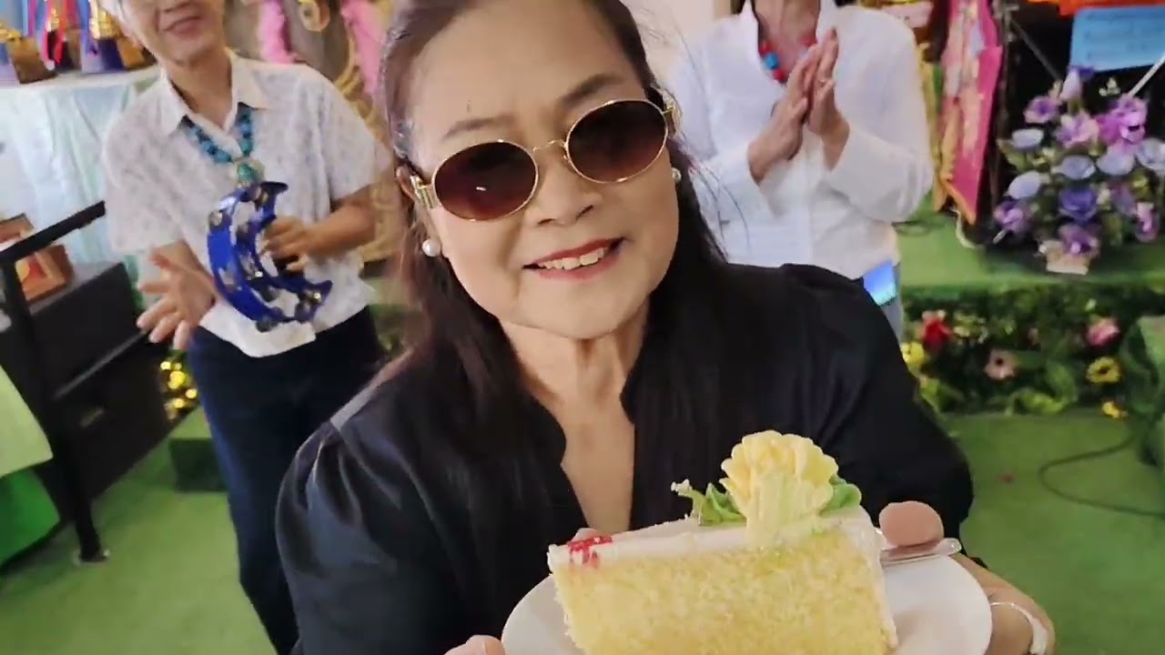 #ความสุขของสว .กลุ่มแสนดี