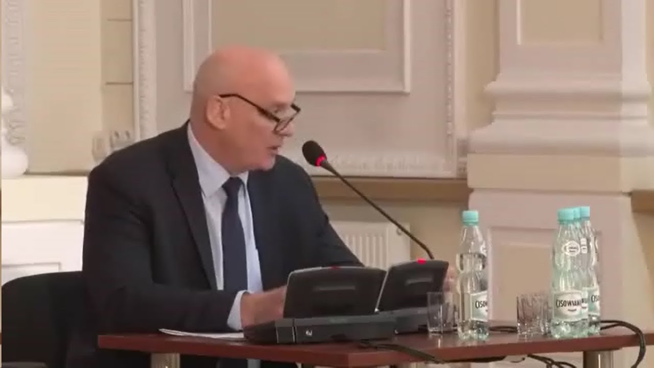 T. Kucharski: