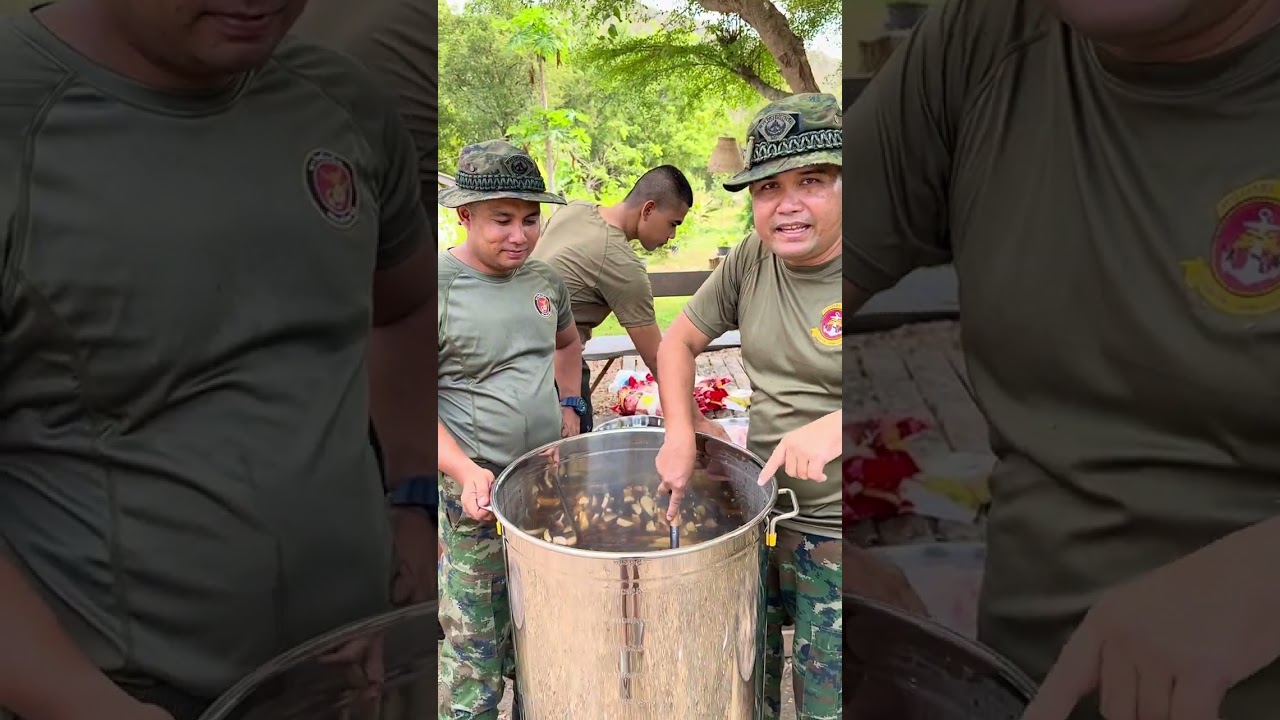 ครั้งแรก ต้มเส้นไก่ แบบคักอีหลี #เปิดการมองเห็น #thaifood #food #cooking #eat #streetfood #mukbang 
