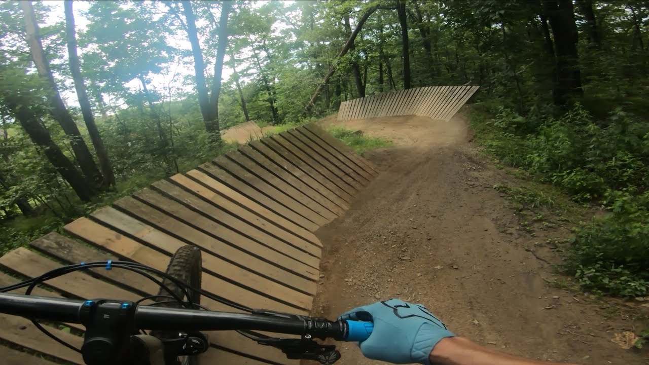 Giant Trance 3 vs Mountain Creek Bike Park 😎 This Bike Is Amazing! A Tank On Plush Suspension!
