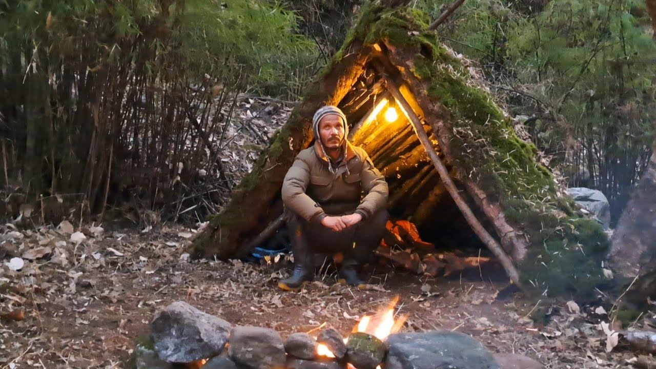 Winter Survival Camping, Building Bushcraft Shelter | Bushcraft camp