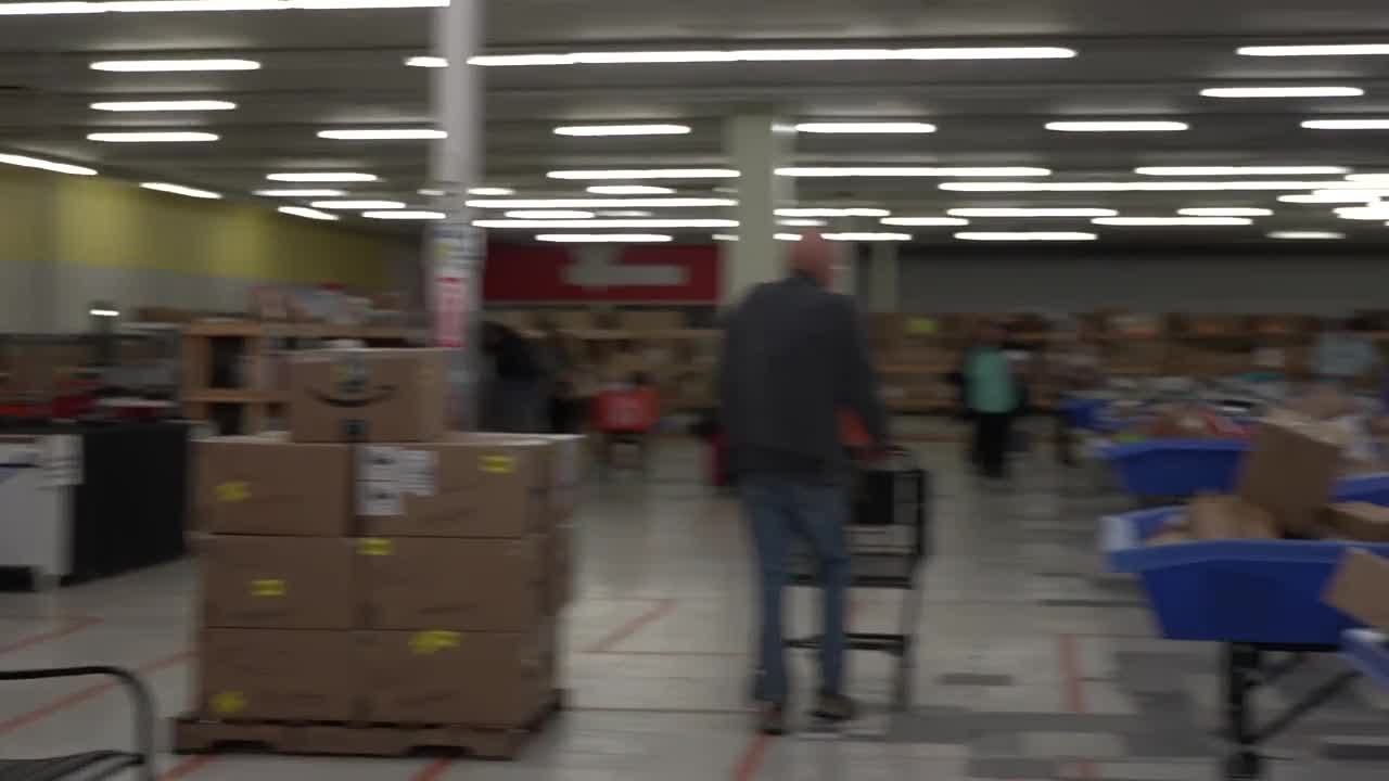 Overstock fills carts instead of landfills at Big Box Outet