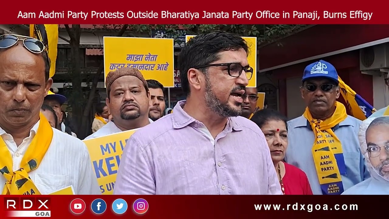 Aam Aadmi Party Protests Outside Bharatiya Janata Party Office in Panaji, Burns Effigy