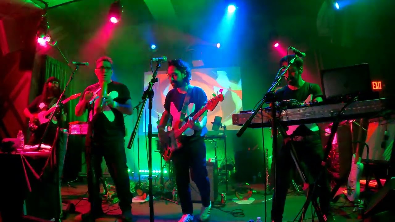 Sonido Gallo Negro - El Mercado de los Brujos @ The Paramount - Los Angeles, California
