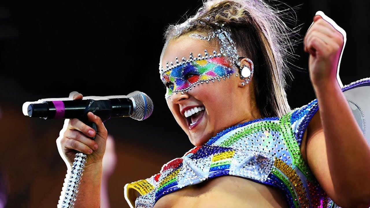 JoJo Siwa - BALANCE BABY (Live at Pride's 2024)