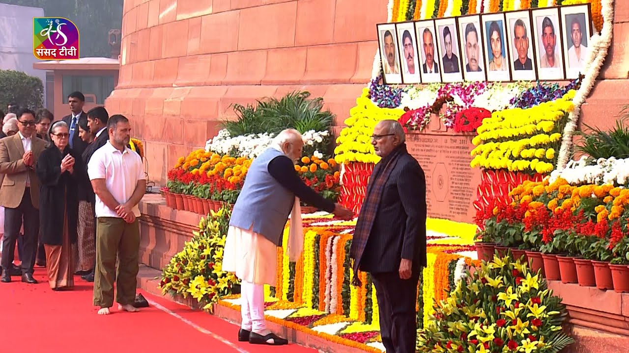 Vice President & PM Modi Pay Floral Tributes to Martyrs of 13 December 2001 Parliament Terror Attack