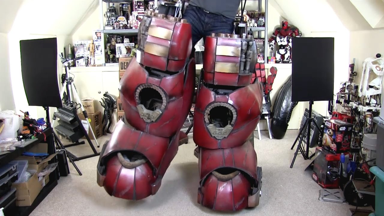 Iron Man Hulkbuster Cosplay #57 | Leg Rear Panels & Testing | James Bruton