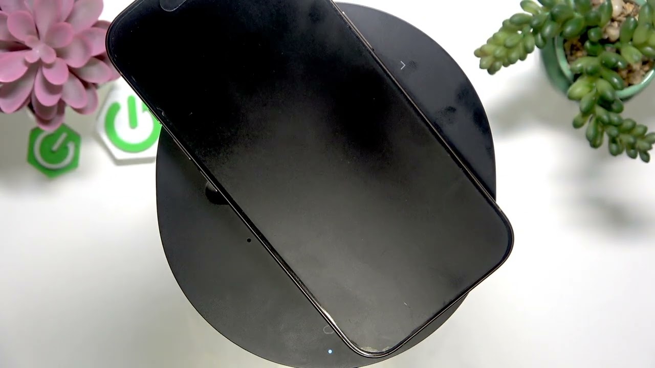 SONOS Era 100 &ndash; How to Charge Your Phone Using the Speaker