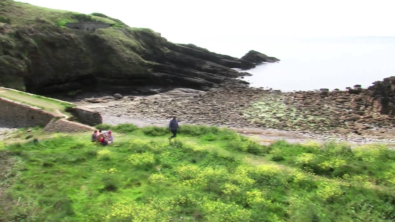Welcome to Finistère - The Crozon Peninsula (with English subtitles)