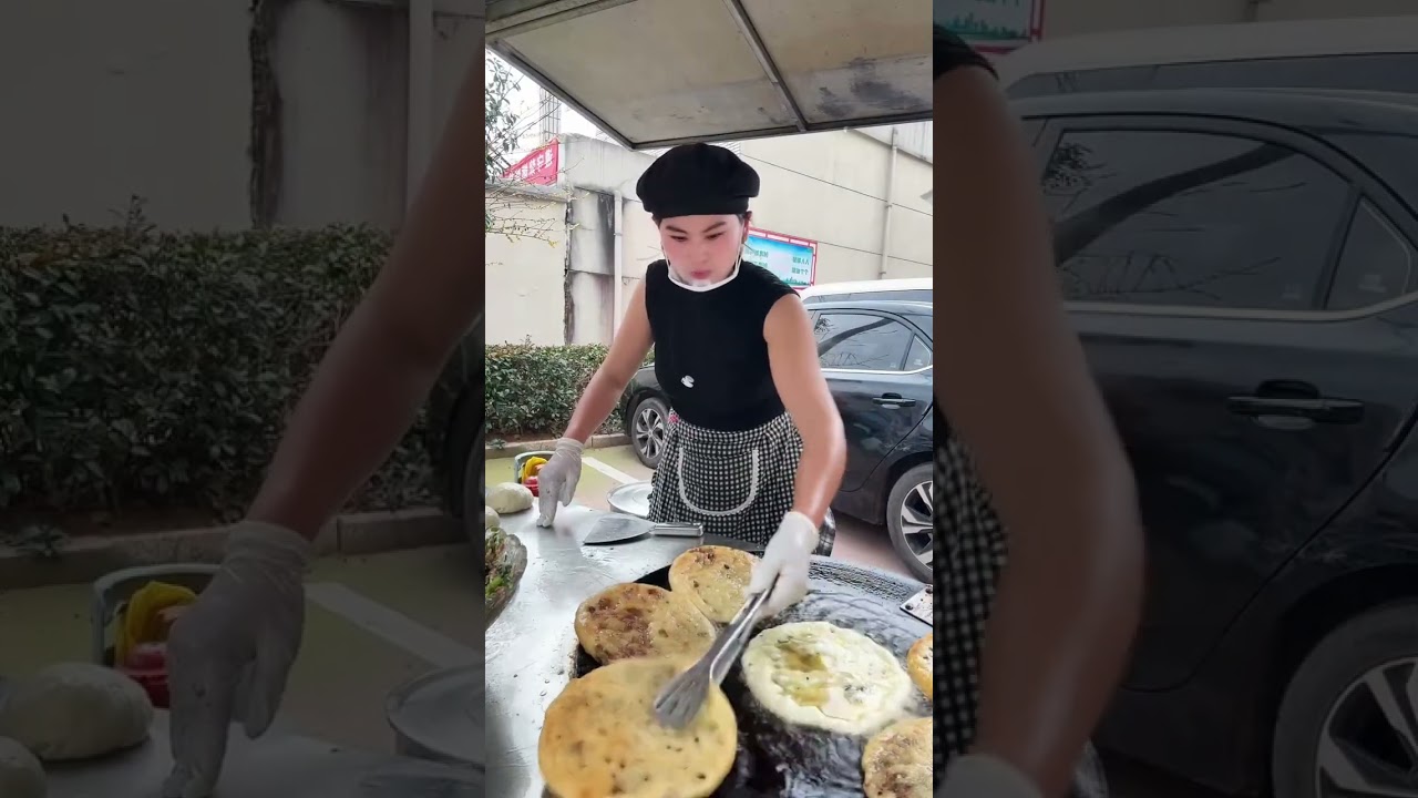 Set up a stall and sell 1,000 scallion pancakes every day!