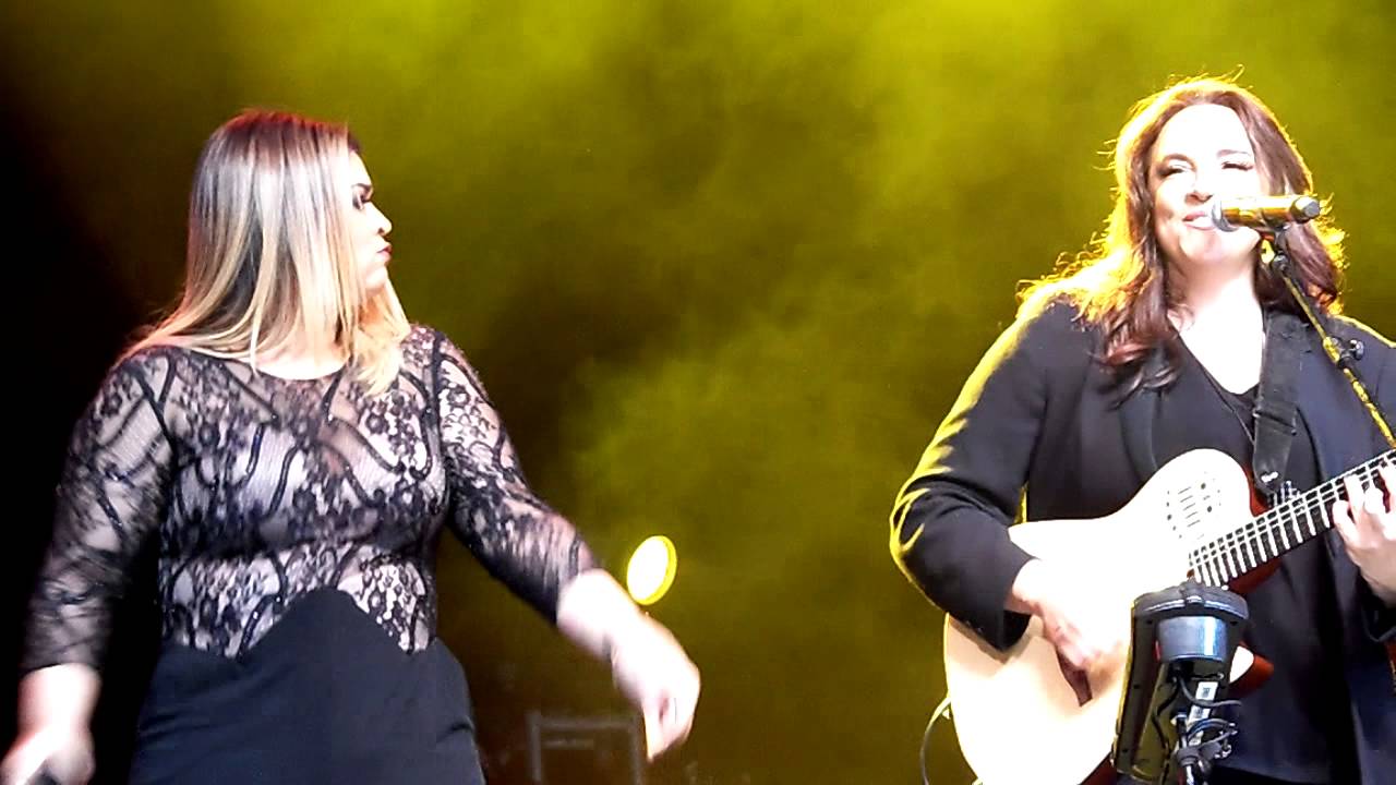 Sinais de Fogo e Stereo - Ana Carolina e Preta Gil