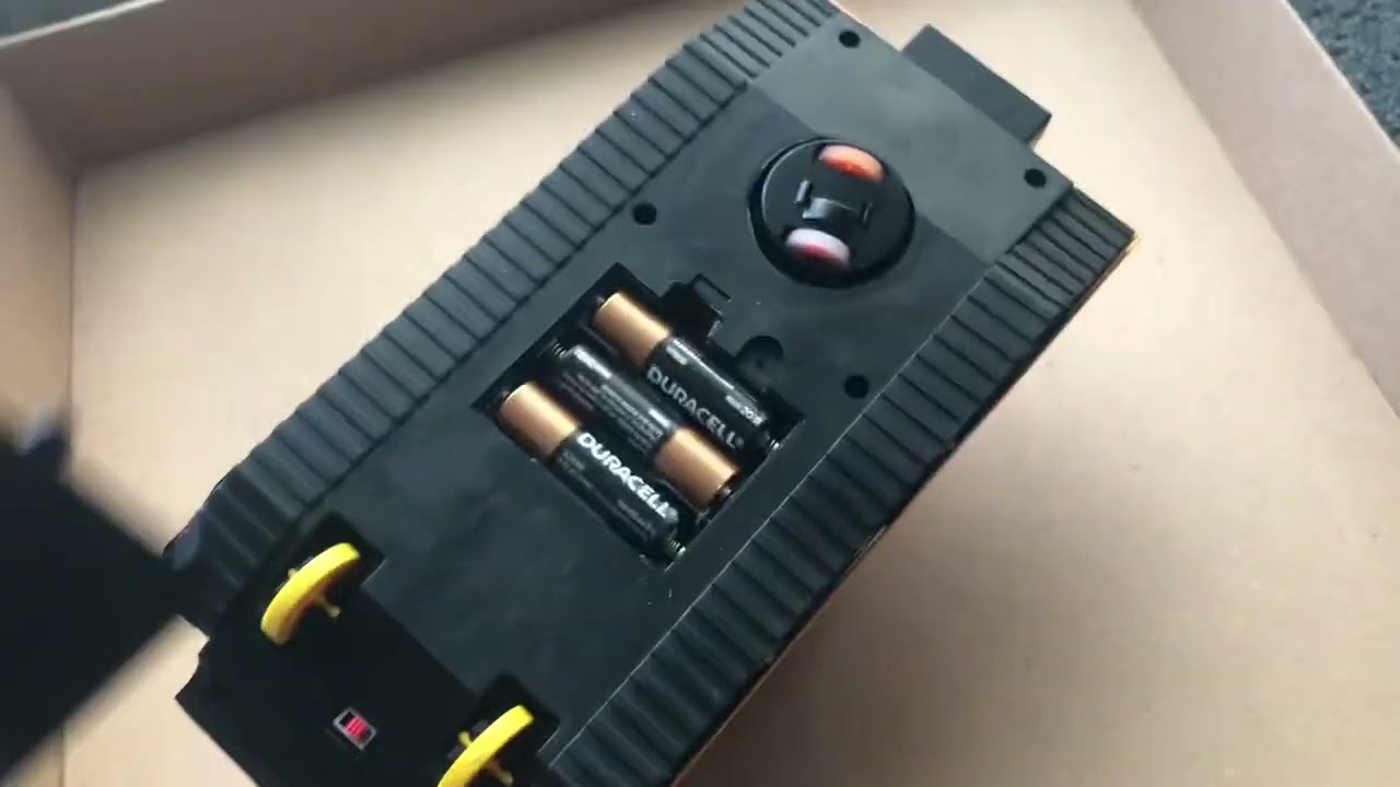 Gui Sheng &ldquo;World Of Tanks&rdquo; Bump And Go Tank (defective, switch or IC?)