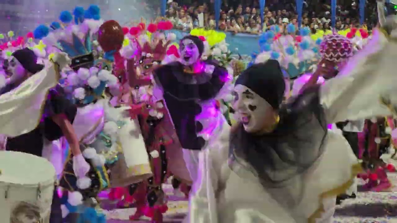 Bloco Tradicional Os Foliões / Desfile de Passarela 2026