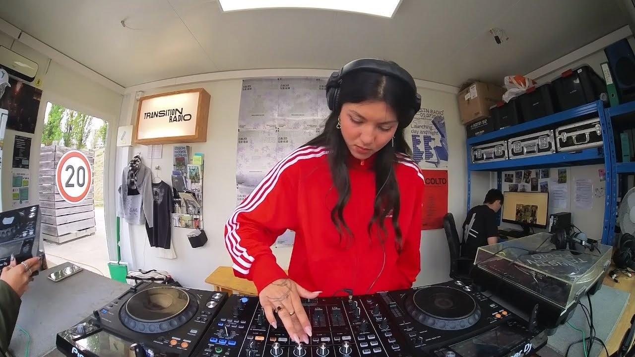 smooth jungle to cure your Sunday hangover - transition radio DJ Set