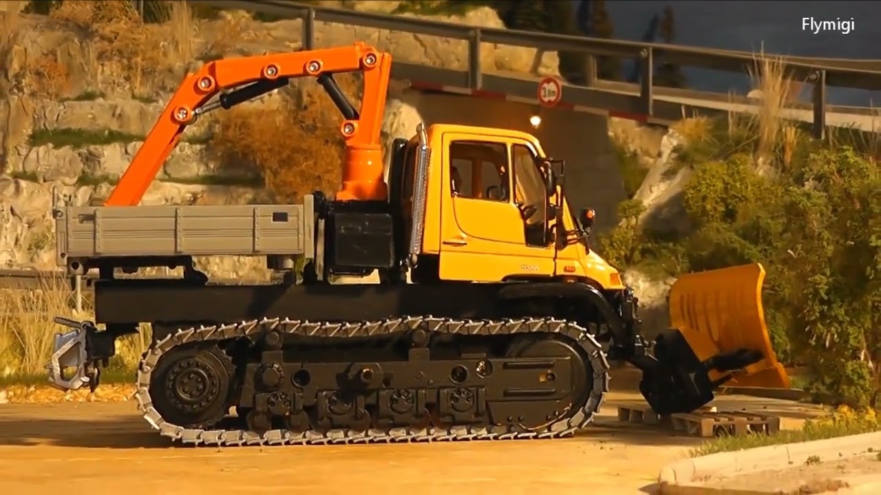 Mercedes Benz Unitrac RC 1:32 f&uuml;r das Siku Control Kieswerk Diorama