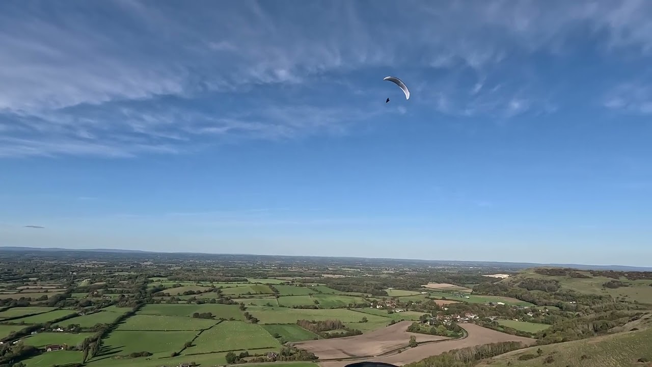 Paragliding devils dyke 15/10/23 an autumn treat..