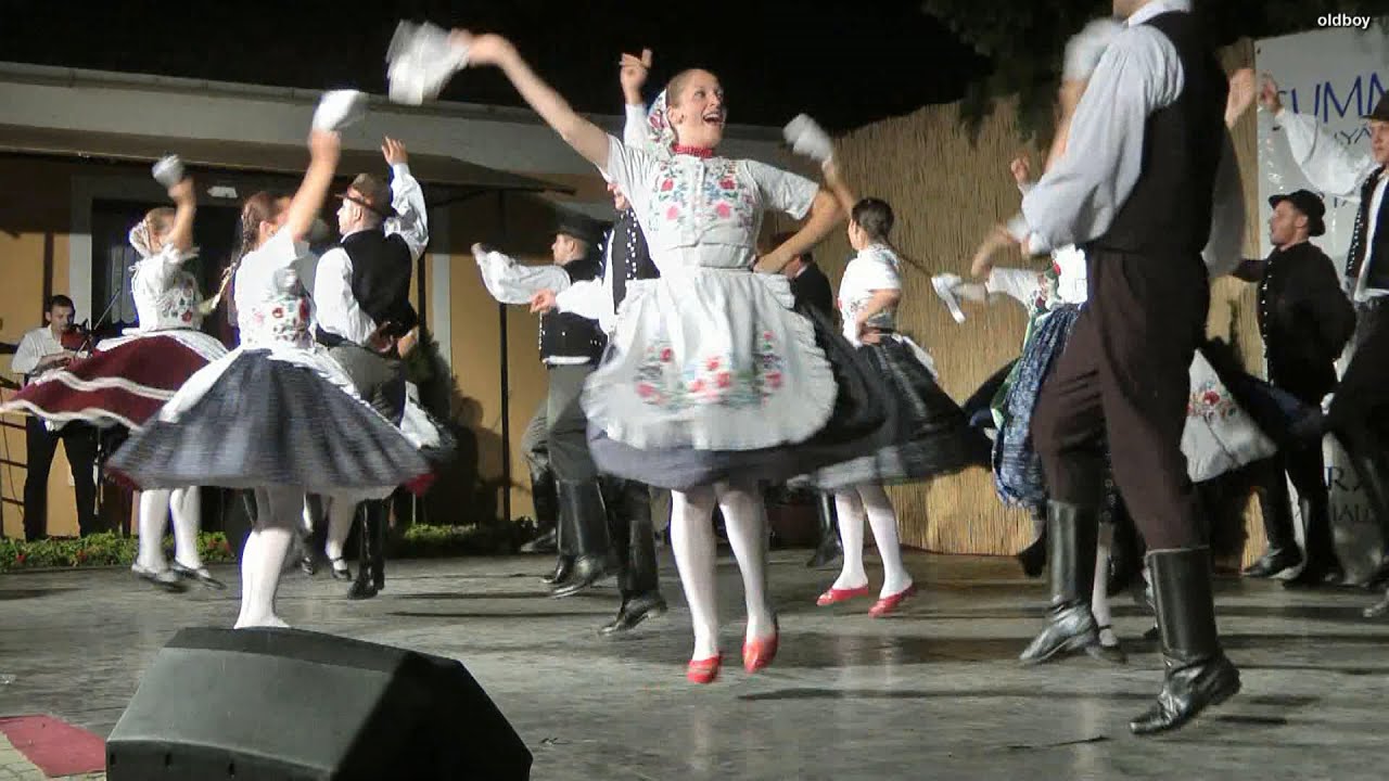 Kéve Néptáncegyüttes - Kalocsai táncok