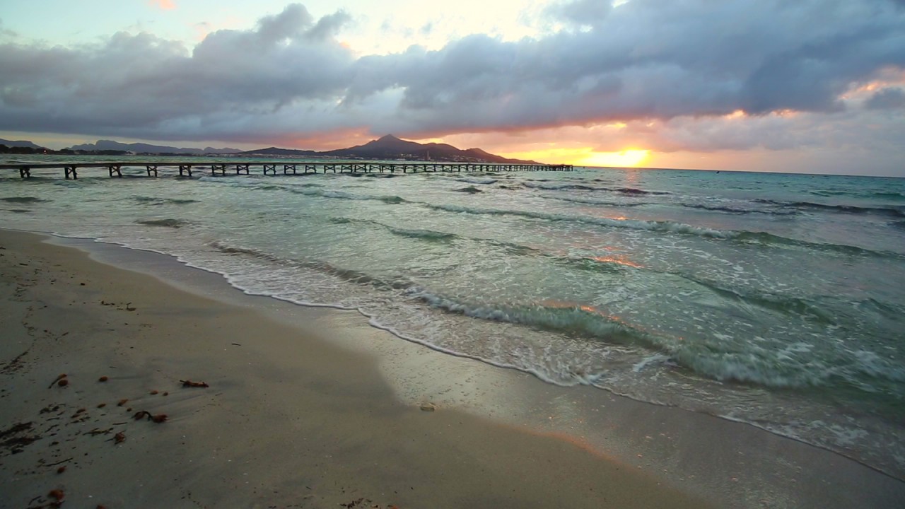 AMANECER EN PLAYA DE MURO