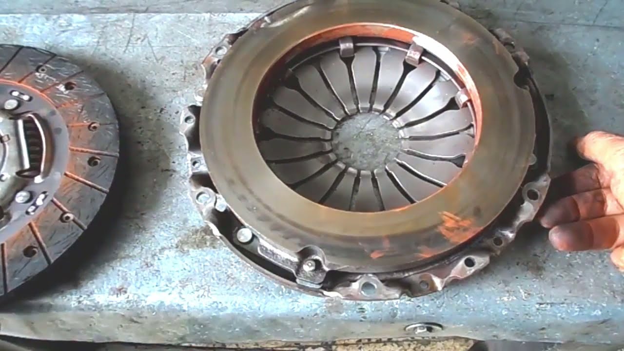 اكتشف السر وراء رعشة قوية عند بداية التحرك بالسيارة!مختار  يشرح - clutch plate - Plateau d'embrayage