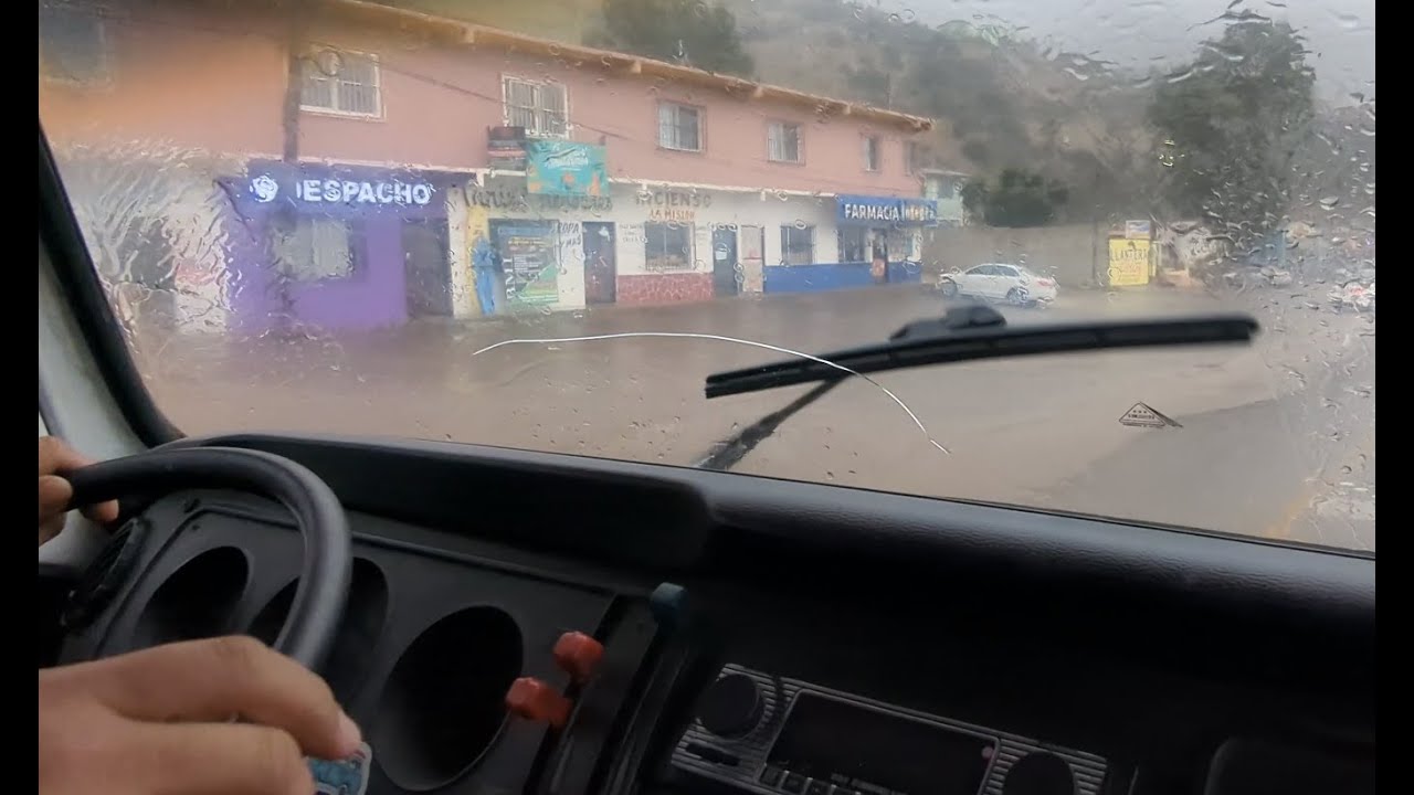 🫣 Manejando COMBI - BUS 1974 en condiciones extremas