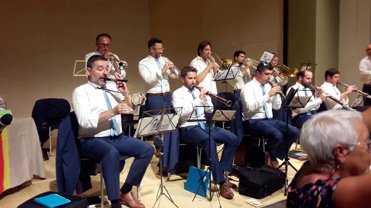 La Calàndria refila  -  Cobla Mil·lenària