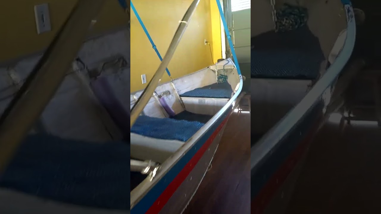 personalizando barco pequeno port. luzez, buzina, capota etc