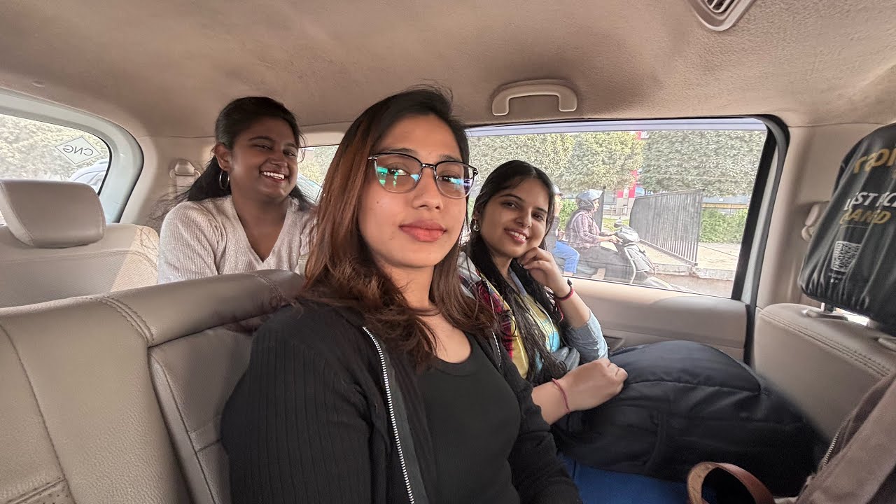 Corporate women lifestyle | office collegues - cab mates