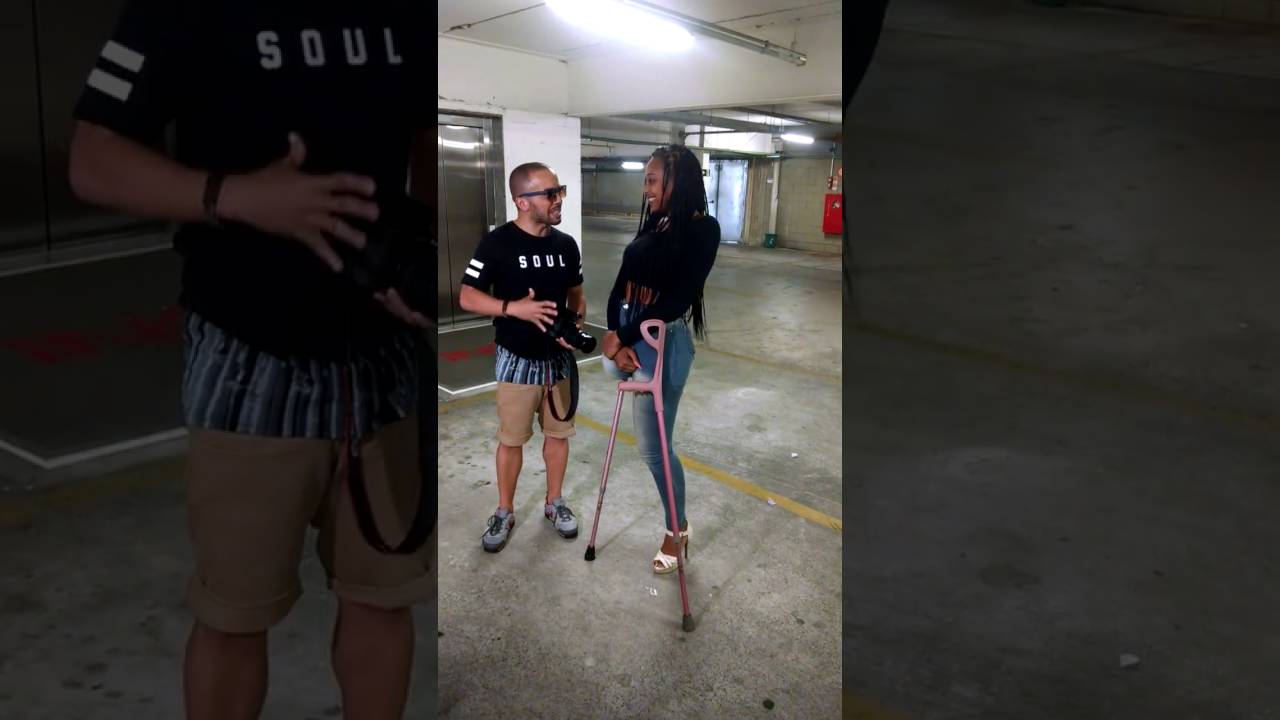 The One-Legged Queen of Samba 2016 Meeting a Photographer 1