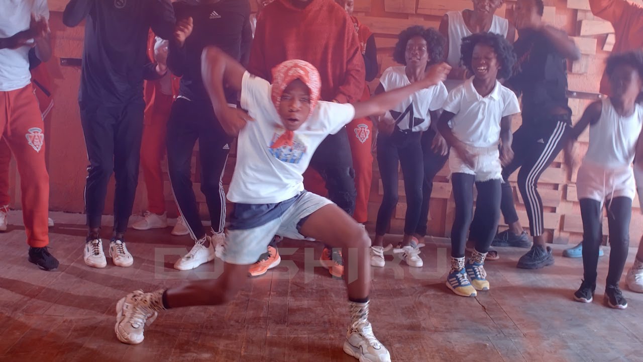 Dj Shiru - Tugumenyeka (Official Visualizer) Feat. Rinic jemimah [NEW UGANDAN MUSIC 2021]