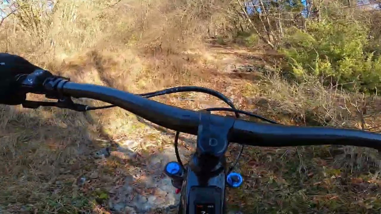 Prova ebike amflow su trail in salita con pendenze fino al 30%
