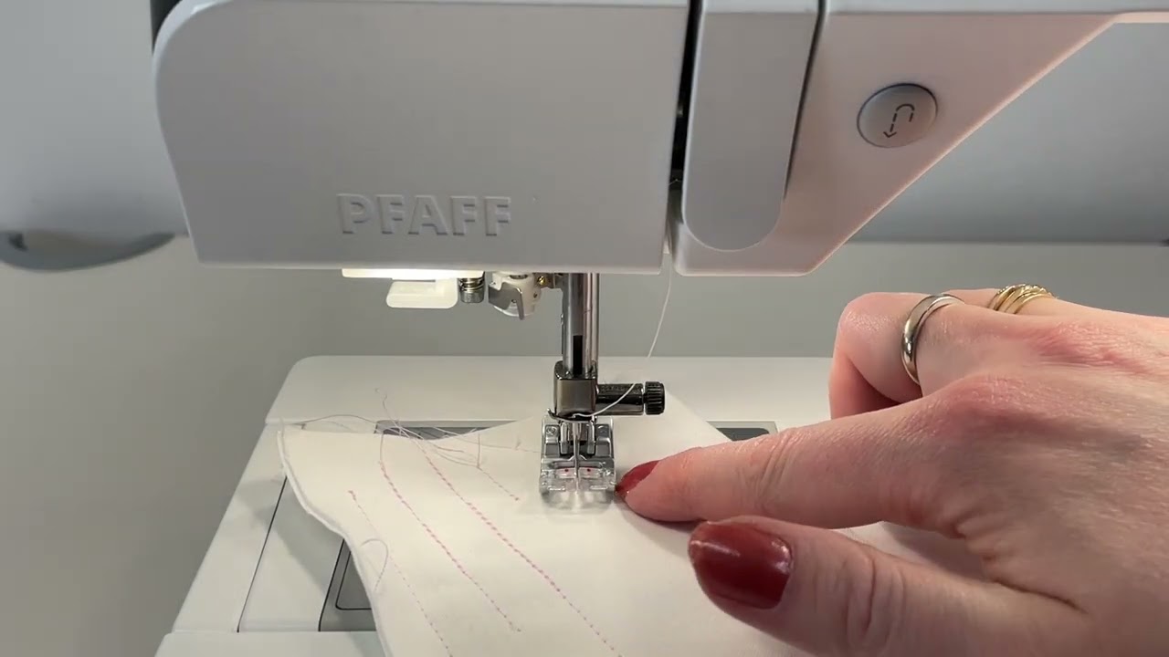 PFAFF® kiertue 2023 - quilt expression™ 720 koulutus