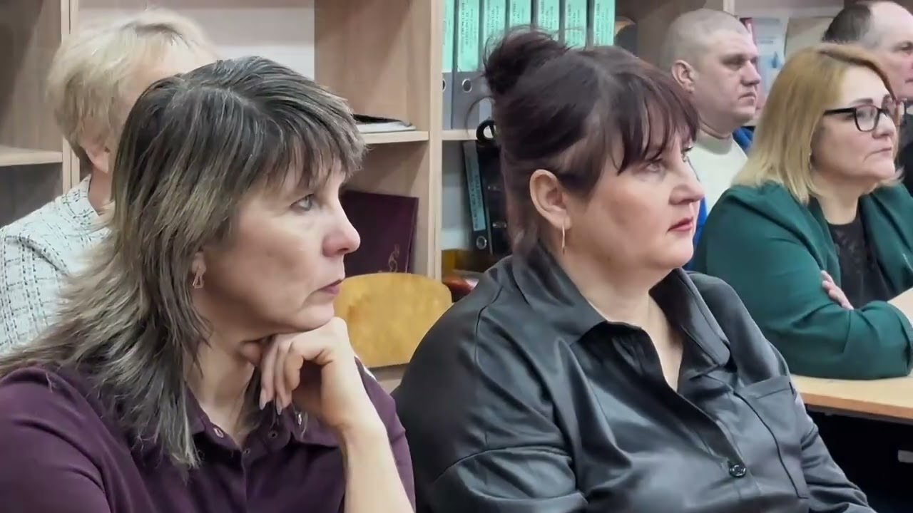 ✅Председатель Климовичского райисполкома Виктор Пугач провел встречу в Роднянской средней школе