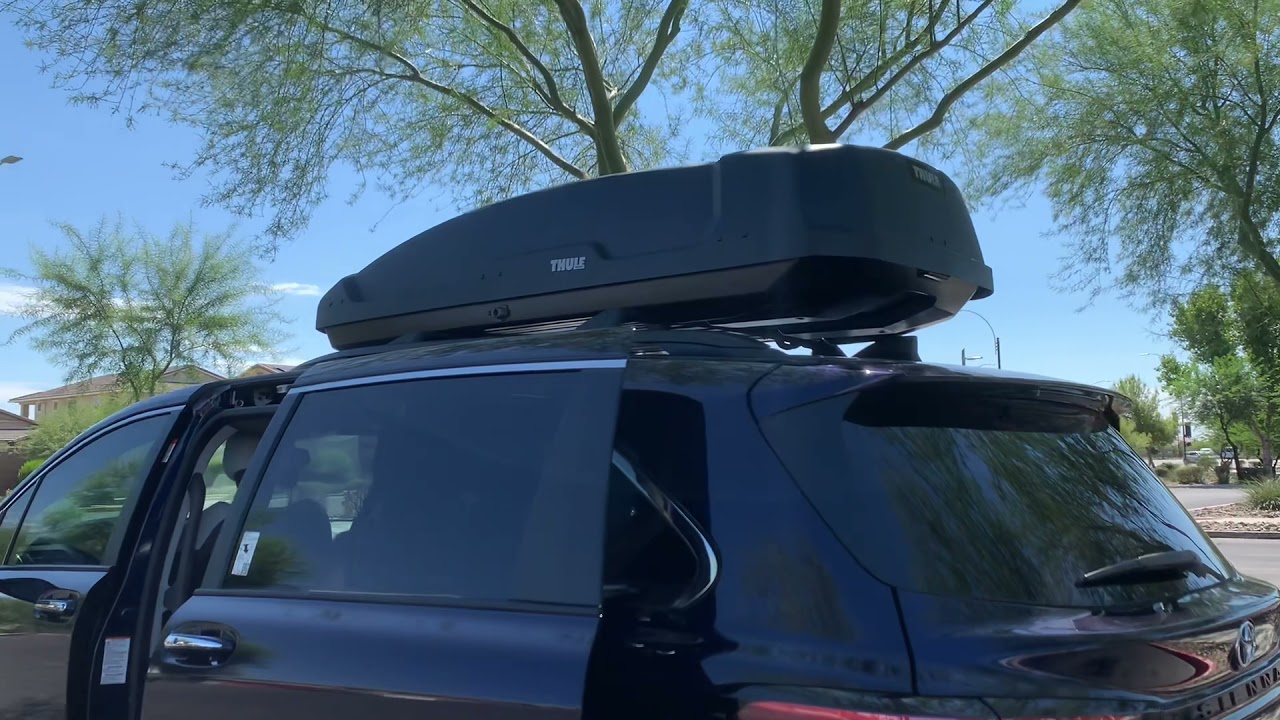 Thule Force XT XL Mounted On 2021 Toyota Sienna