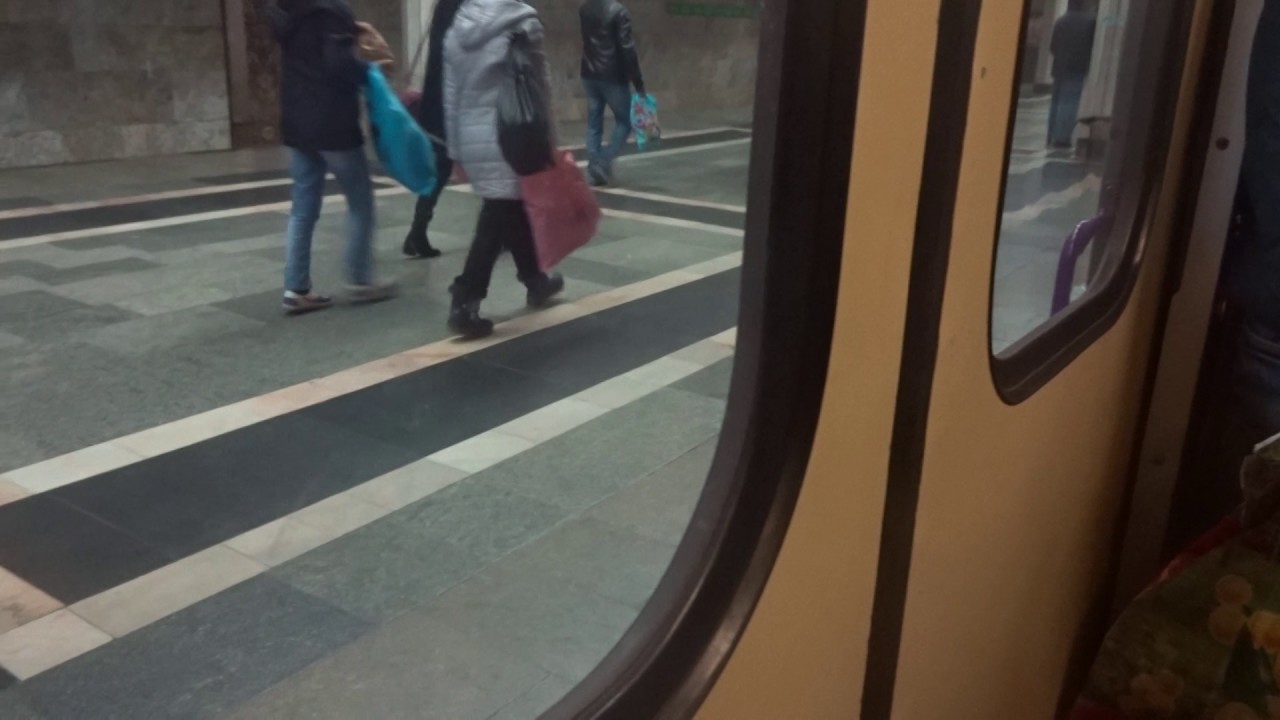 Bakıda metronun. Qırmızı xətt. Səfər: Nəriman Nərimanov - Koroğlu