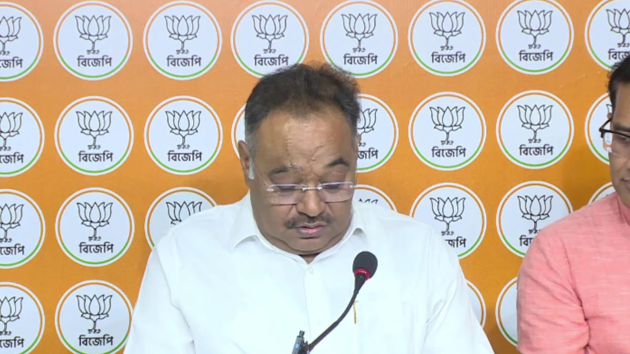 LIVE: সল্টলেক বিজেপি কার্যালয়ে সাংবাদিকদের মুখোমুখি রাজ্য সভাপতি শমীক ভট্টাচার্য্য।