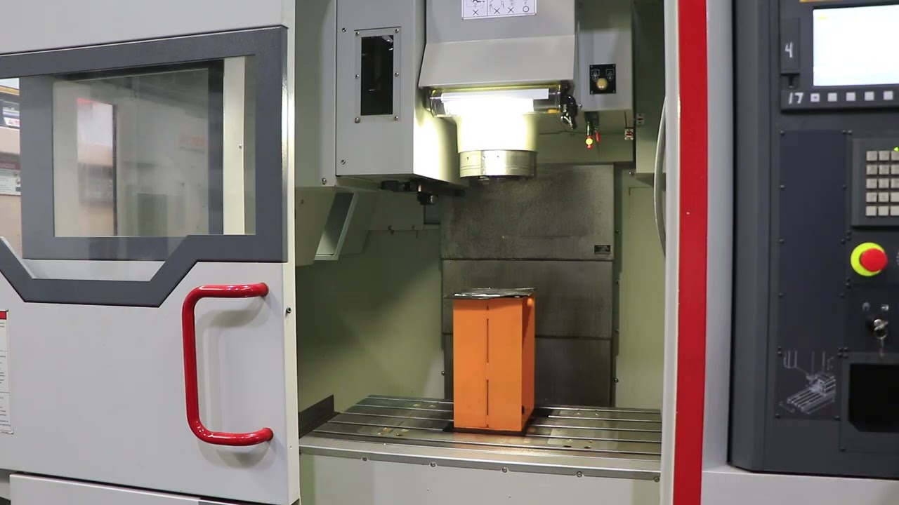 QUASER VERTICAL MACHINING CENTER MODEL: MV154/10C,  S/N: 120J121297,  YEAR: 2012