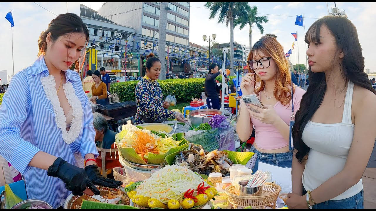Amazing! Cambodian Street Food Collection, Best Street Food in Phnom Penh, Night Market Tour, & More
