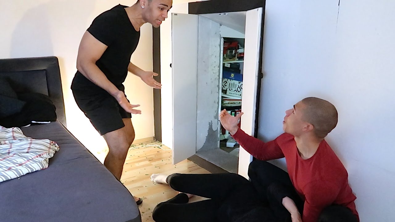 FREUNDIN BEWUSSTLOS durch PRANK !!! | PrankBros