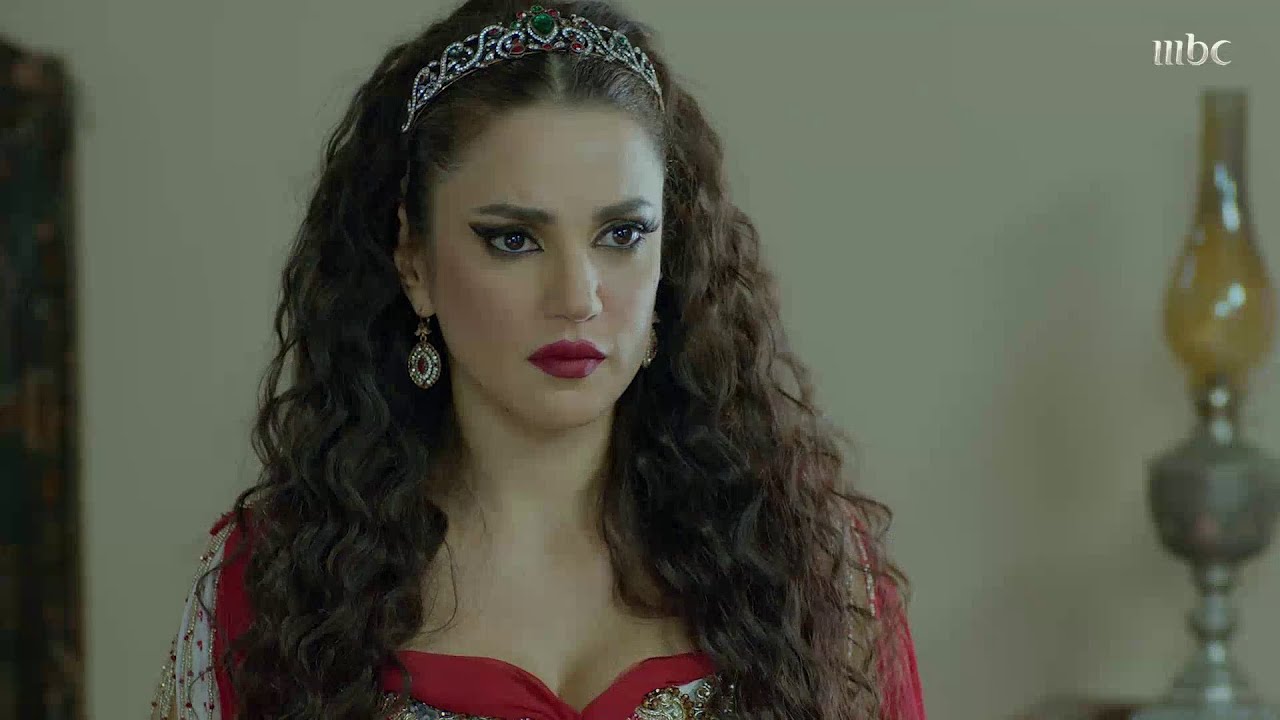 رسائل من المحبين والأصدقاء للفنانة التونسية درة عبر الصدى.