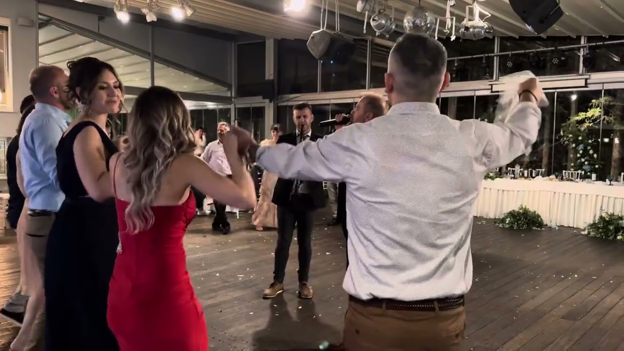 Ilia Basho u kendon mbesave dhe niperve Dasma e Elenit & Lorenc Zharkalli